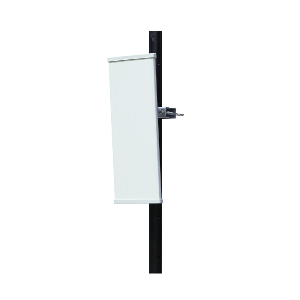 IPCOM Antena sectorial de polaridad dual de 5 GHz y 16 dBi · Ref. ANT16-5G120